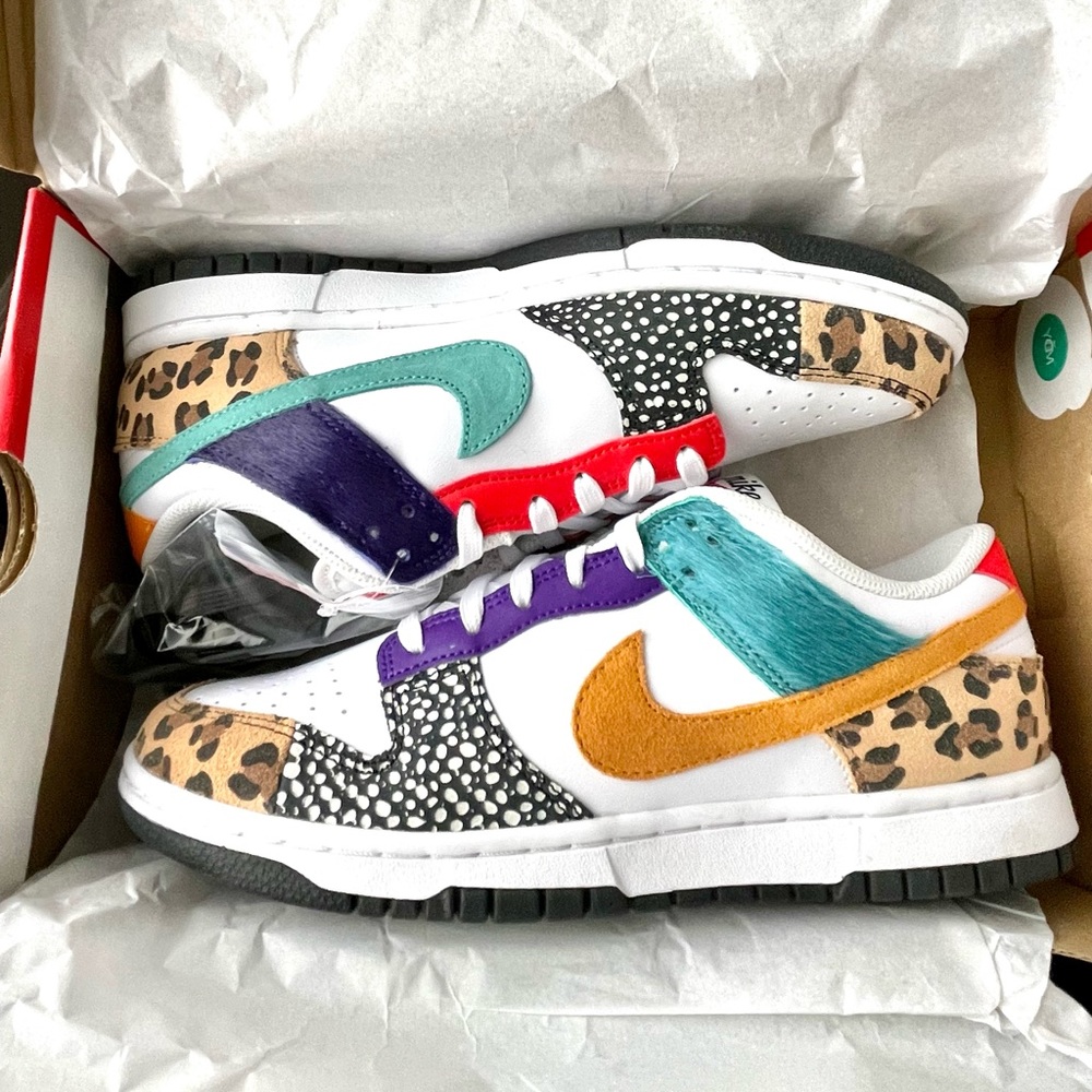 **SOLD**New in box:  Nike Dunk Low SE “Safari mix”